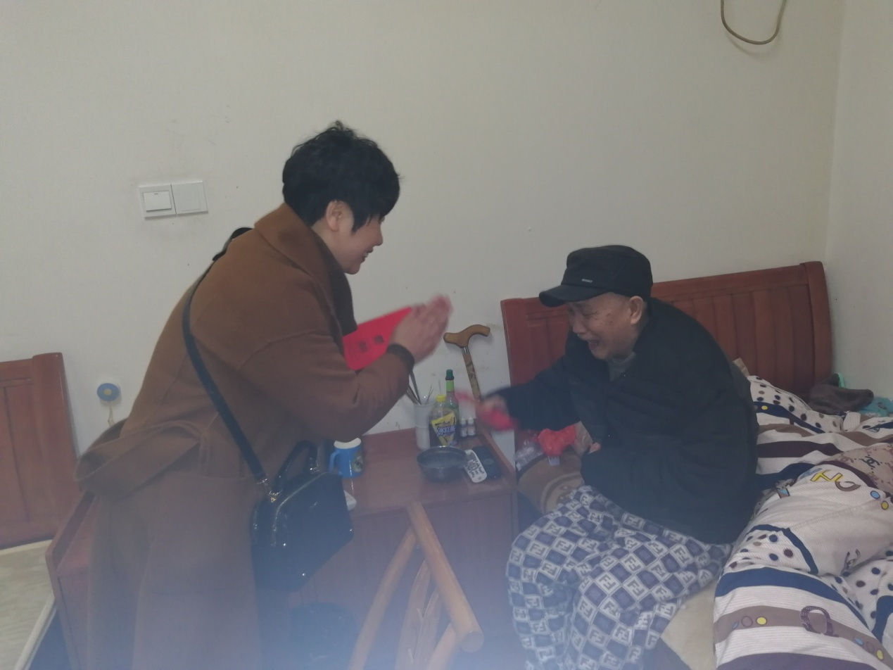 溫情滿除夕，愛心暖人心